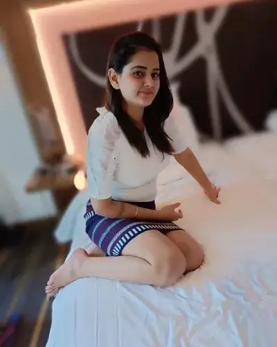 Escort Service In Parseoni