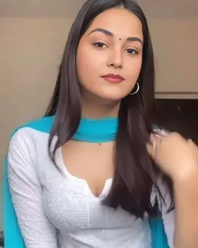 Escort In Parseoni